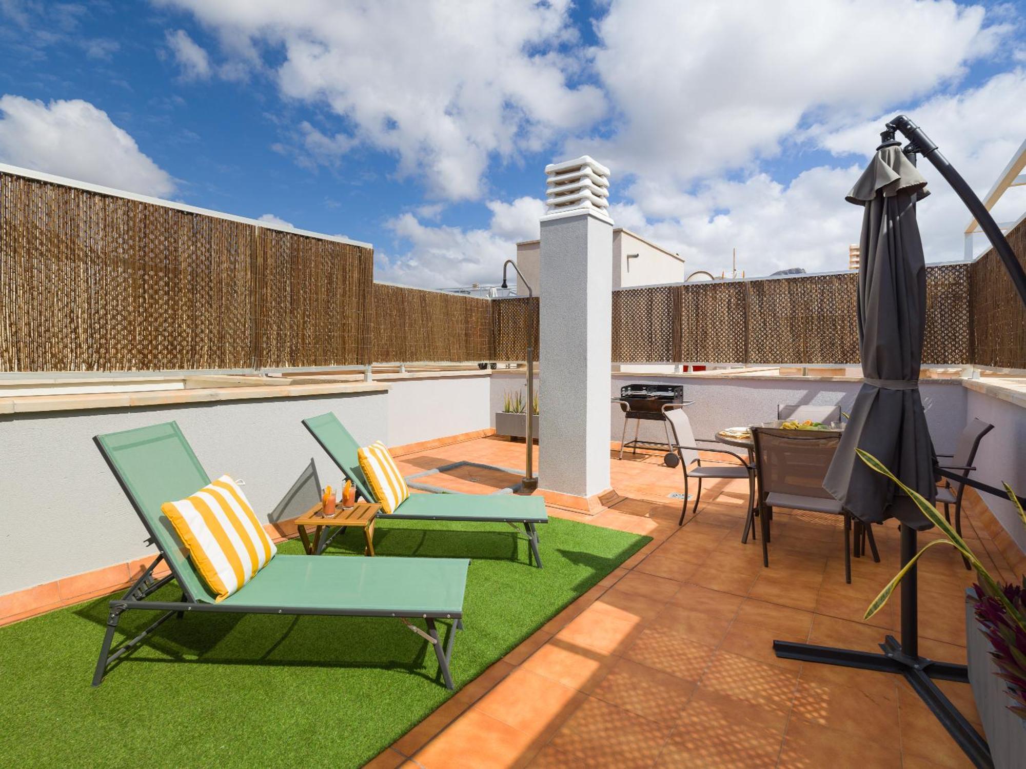 Casa Maresia Penthouse - Pool & Beach Sardina エクステリア 写真